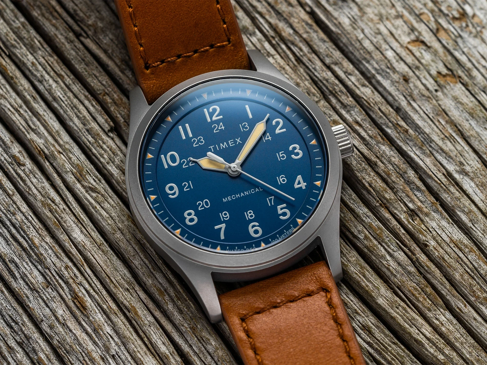 timex-north-expedition-field-2.webp